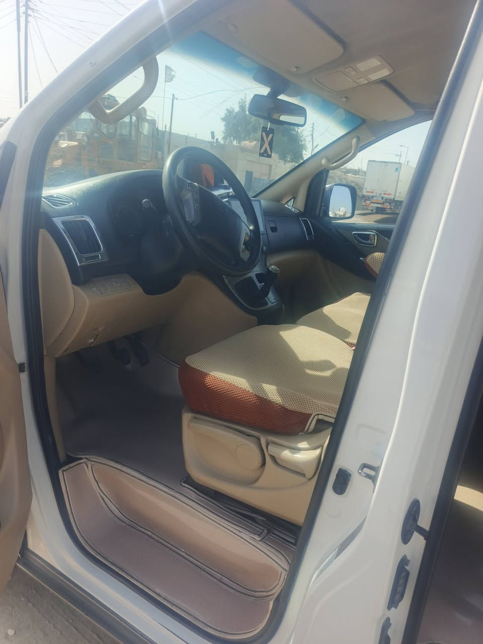 ستاركس 2016 مفتوح مكفوله ماعده بارد الماشر رقم واسط تخم تاير حداديه تبريد  جاهزه السعر175بيه مجال ***********
