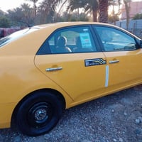 كيا فورتي ٢٠١٣بسمي السيارة مكفوله بس جاملغ اليمنه وارد امريكي تخم تاير...