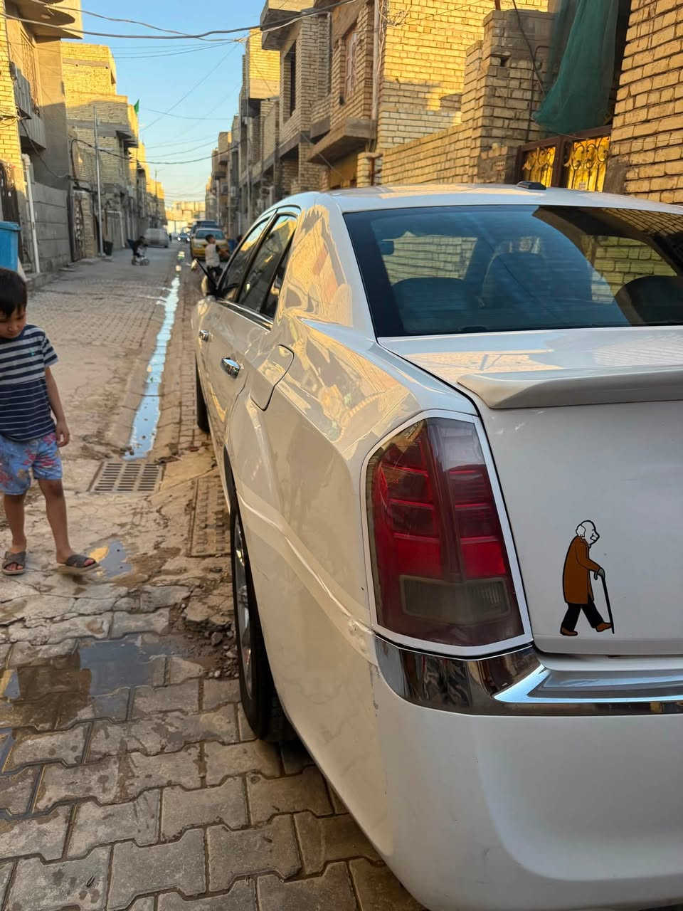 السلام عليكم اوباما موديل 12  السعر 155$بيهه فقط قطعه وحده بدون دواخل باب خلف السائق تبديل بدون ايرباك مكلف بالنشر ☎️ اتصال صاحب السياره *********** مااجاوب ع تعليقات لان السياره مو اليه اتصل ع صاحب السياره العنوان بغداد الشعله
