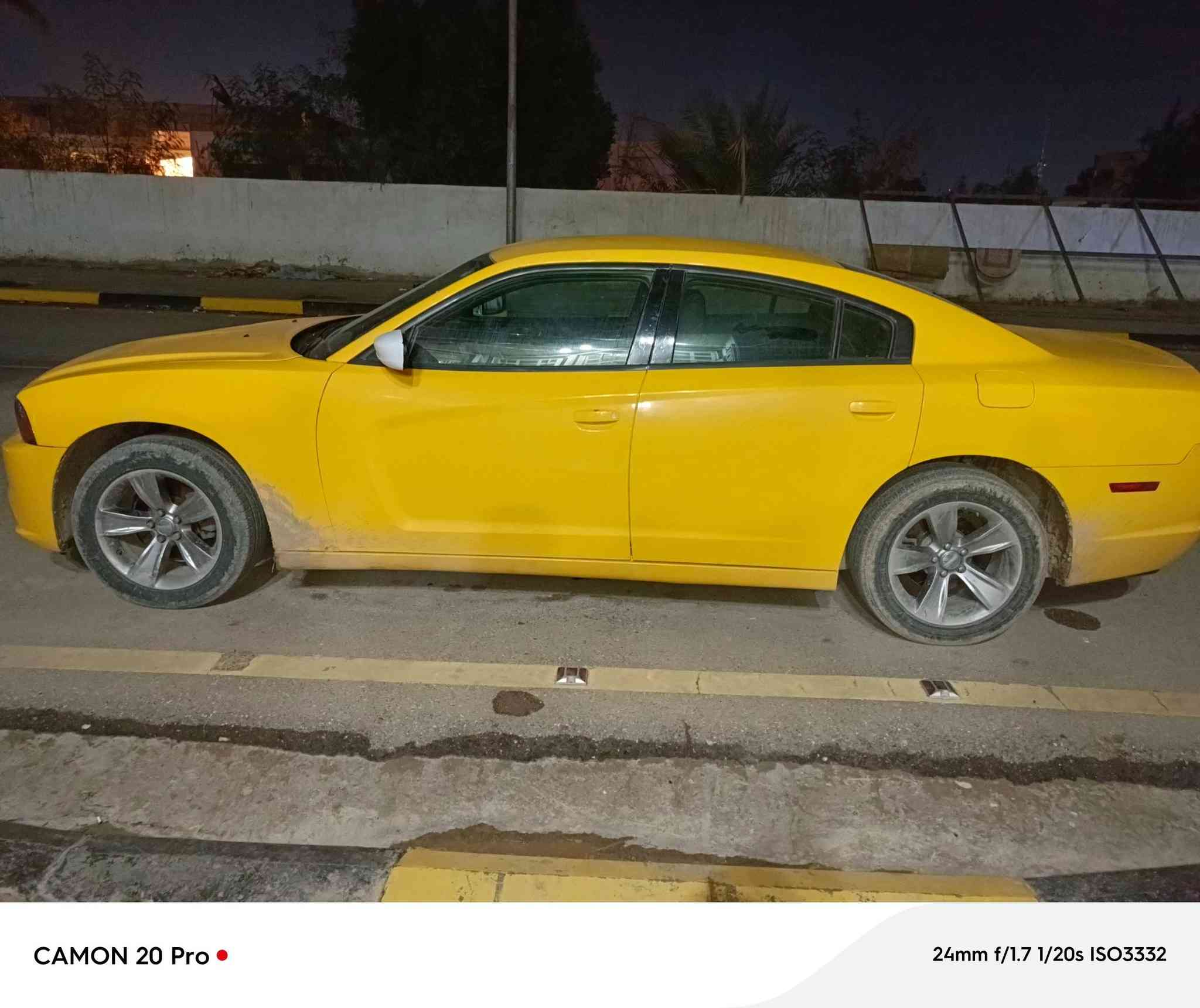 السلام عليكم جارجر موديل 2012 رقم انبار باسمي تحويل ثاني يوم مصفره هيئة وغرامات حادث فقط دوسه باب خلفي كير ومكينه كارتون قبل شهر مشدودات عليه تخم تاير جدد عربان خلفيه كامله هيه والاكسل وعربانه اماميه شديتهن قبل شهرين السياره ممشتغله ع خط استخدام شخصي السياره شديت غرفه كامله كشنات وبطاين بيبان مال موديل 2020 السياره ربع متصرف عليها تخم تاير ويل 18
السعر 138 وبيها مجال بسيط 
العنوان واسط العزيزية ***********
