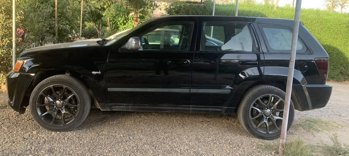 سياره جيب موديل 2008 
لون اسود رقم بغداد 
محرك 3.7  6 سلندر 
محرك  وكير مكفول 
صبغ عام اثر جراد 
ويل وتايرات جدد
صدر جديد 
السياره متعوب عليها كلش 
السعر 95 وبيها مجال 
رقم ***********
واتساب راسلني وتدلل
