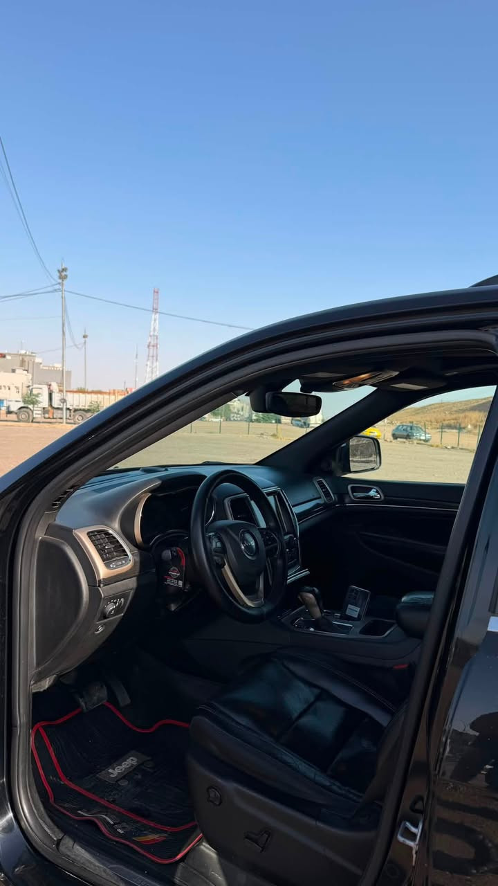 تحيه طيبه اصدقائي 
Jeep Grand Cherokee 2018 Limited Plus
السياره ترهم نقد وترهم اقساط مقدمه قويه 
جيب لمتد بلص
سياره جديده وبل نسبه لموديلها قليل بقه سياره بهل نظافه 
موصفات 1/1 للاخير 
كشنات جلد تبريد تدفئه كهرب خزن 
ستيرن كهرب 
شاشه كبيره 
شفتات ستيرن  
فول تحكمات ستيرن
حساسات خلفي 
بانوراما 
وبعد بيها كومه موصفات 
سياره حلوه وجاهزه على 24 حبه بدون دينار مصرف 
بدون حادث السياره وارد امريكي كلين تايتل 
شخط بل جاملغ الامامي بل عراق  وعلى كدو صبغ فقط فقط 
سته سلندر السياره 3.600 مكينه الاستندر 
سياره بشرط بدون ايرباك بدون داخل بدون حادث بدون كلشي بجم كبس خلفي كبس 
طخم امامي خلفي طخم تاير كلشي جديد بشرط 
مكينه كير تبريدد كهربائيات بشرط 
عارضها ب 235 وبيها مجال جدا بسيط 
للتواصل ***********

