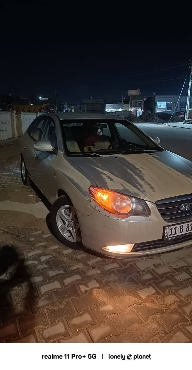 السلام عليكم 
سيارة افانتي للبيع 
سيارة موديل ٢٠٠٩ 
سيارة لون ذهبي 
رقم السيارة بغداد انكليزي خالية من الغرامات مشروع وطني  
مداور ثاني يوم 
السيارة جاهزة للأستخدام 
سعر السيارة ٩٠
للأستفسار ***********
