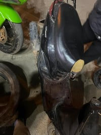 اكزز تريت للبيع يحتاجله تجفيت كل شي بيه شغال يرادله فقط ترتيبات وتجفيت...