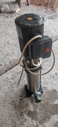 غراض  1مضخه ماطور جديد 5احصان سعره 350الف   07830198463