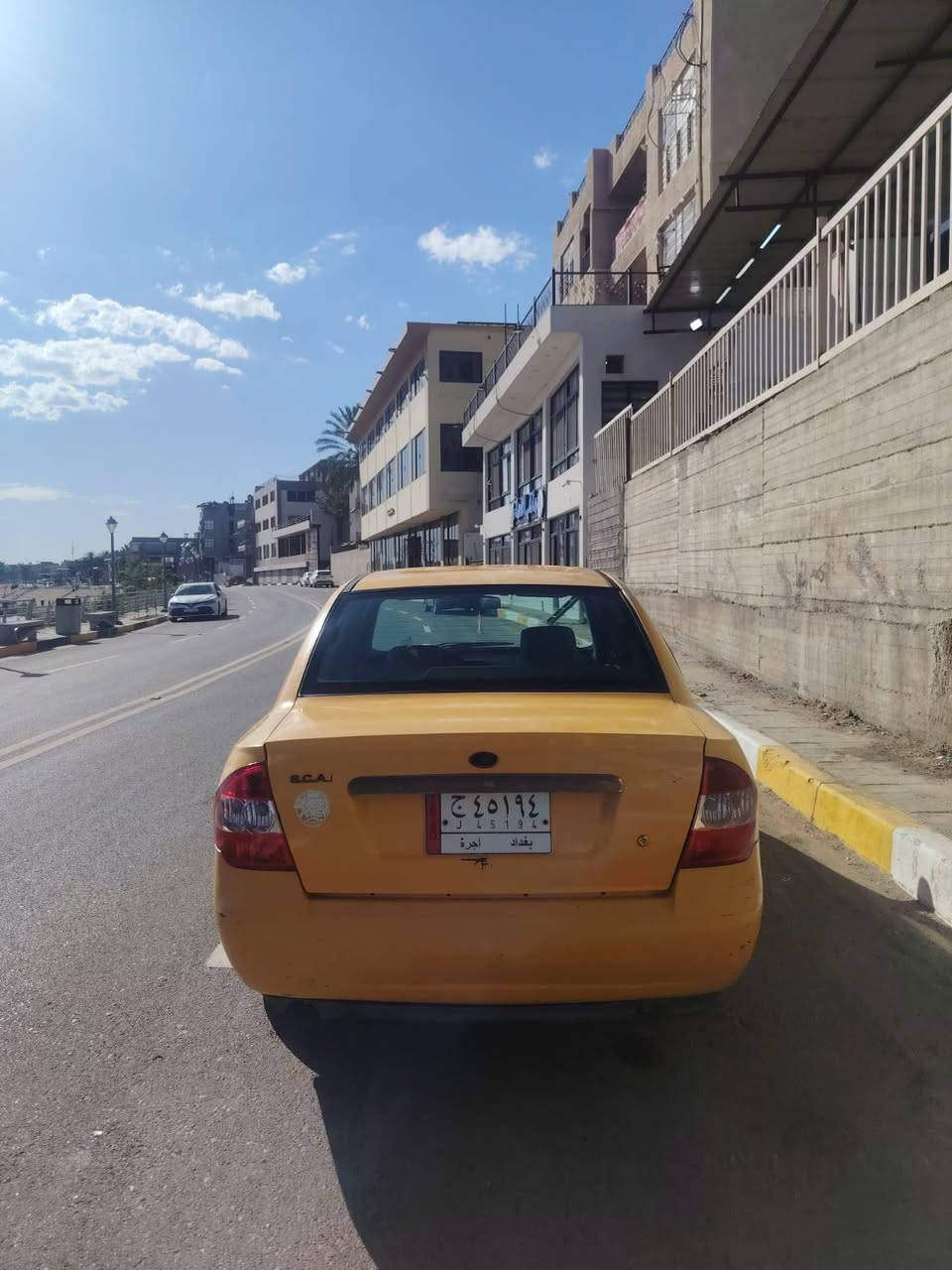االسلام عليكم طيبه موديل ٢٠١٥ السعر ٢٨ وبيها مجال بسيط ***********
