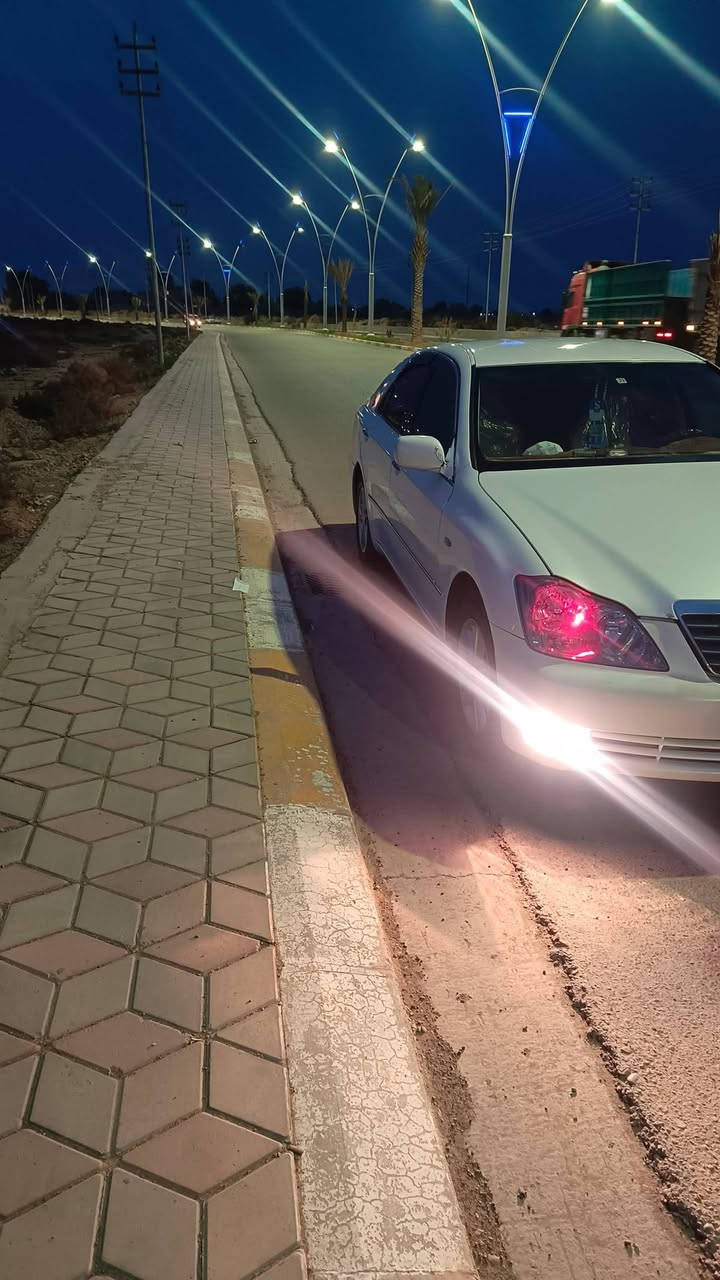 السلام عليكم
شاهينه للبيع ادوات 
موديل 7
كير محرك شرط 
صدر شرط طبه
تبريد شرط 
تايرات انضاف
السياره جديده بمعنئ الكلمه 
سبير مو نازل 
كشرها لا شخط ولا رصعه شرط
شاصي 80
كير كبير 82
السعر 45 وبيها مجال
مكان تكريت
***********
***********
