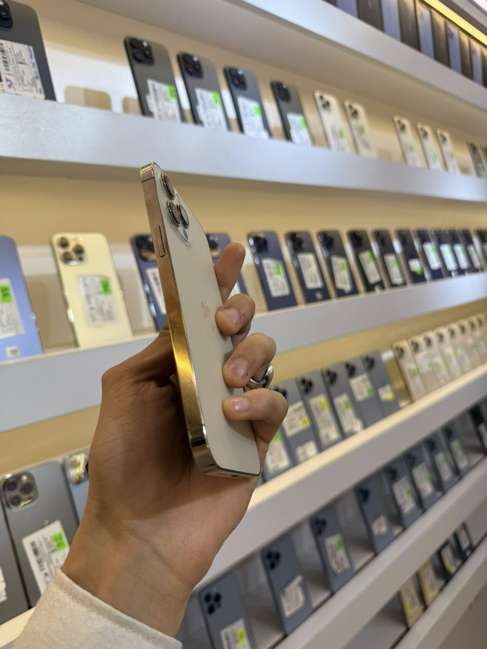 سلام عليكم ايفون 12pro max
نضيف كلش 128 GB

ماستر

سعره 425 

بطاريه 89/:

***********
