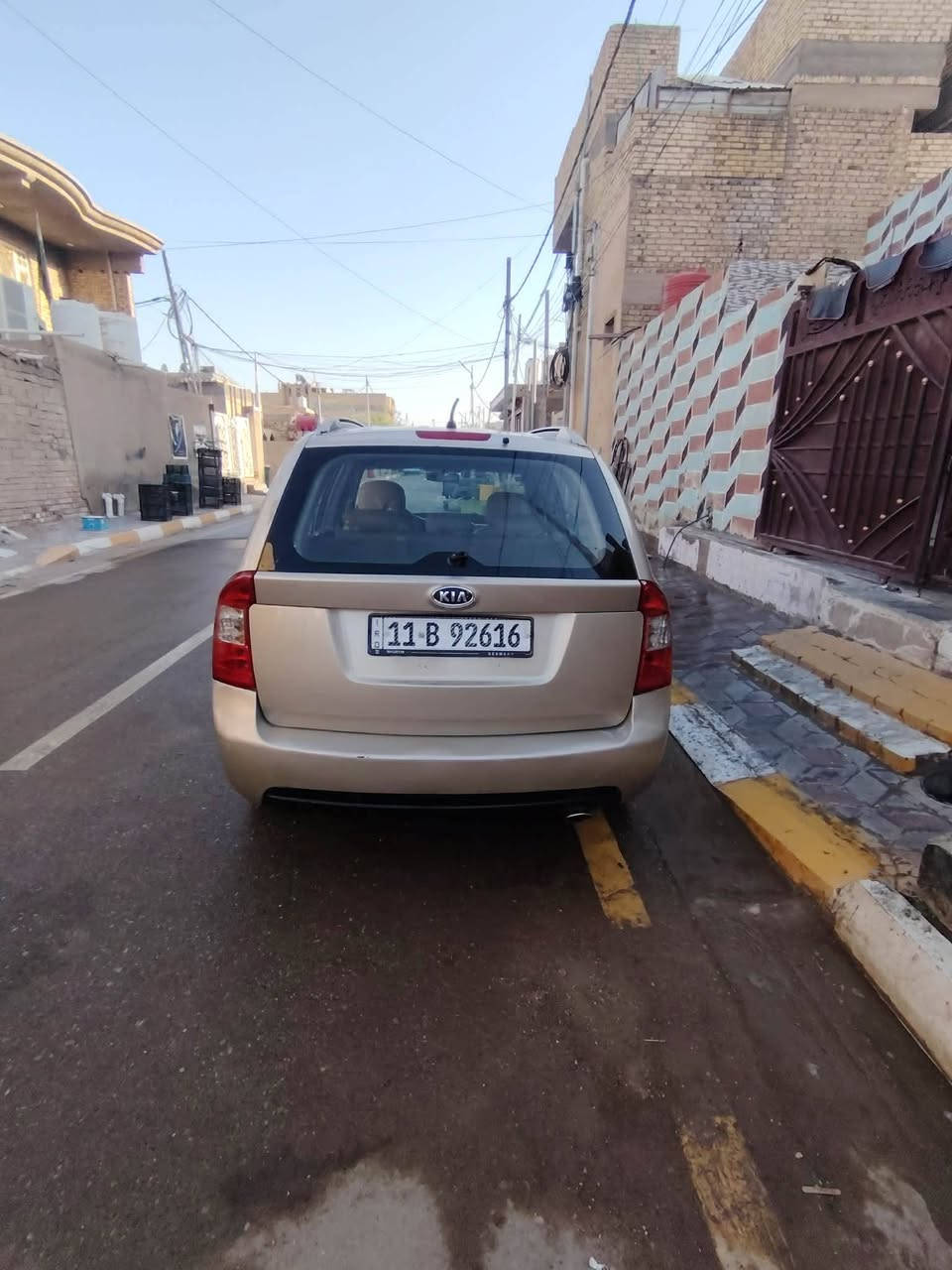 كيا كارنز  ارندو موديل 2007 رقم بغداد نكليزي وارد امريكي ليبل واحد عدا الوارد مالها ضربتة جاملغ امامي بدون دواخل  ومصبوغة حزام عدا القماره للئن جاردة مكينة ٦سلندر ٢٧٠٠  حاويه مع الكير مع التفرعات كفاله حدادية  خير من الله بوضع جيد  تبريد شغال قطعتين  ثلج  السعر 88 وبيها مجال كلش قليل 
مكاني واسط مركز المدينه 
الاستفسار على هذا الرقم ***********
