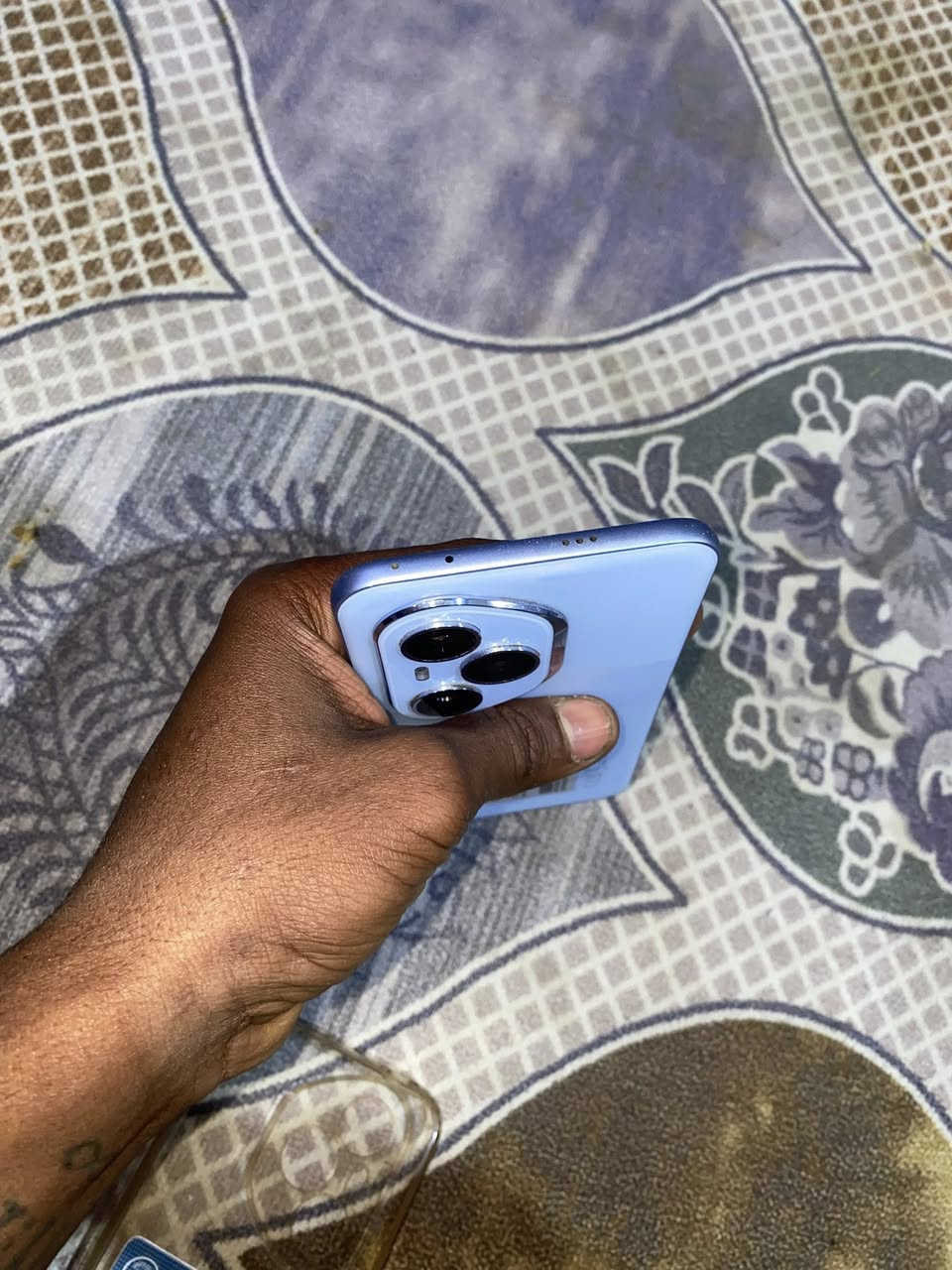 جهاز هونر 400برو
ذاكرته 512 عشوايه 12.12 بطاريته 6000 معالج سناب دراكون شاشه امولت كامرته 200ميكه بكسل
 يشغل 120فريم ببجي 
سعر جهاز 325 بي مجال تواصل واتساب ***********
