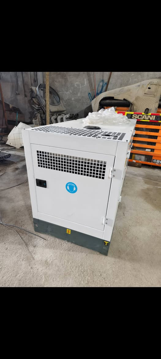 سلام عليكم.  مولده للبيع دخول جديد استيراد اوربا زيرو ما مستخدمه ولا دقيقه 50كيفي نوع اشيتا 4سلندر 
 الاتصال 
***********
