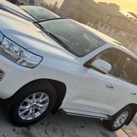 تۆیۆتا لاندکروز 2019 GX فول مواسەفات  سفری شەریکەی جیهان  سڵاید دەسک ئ...