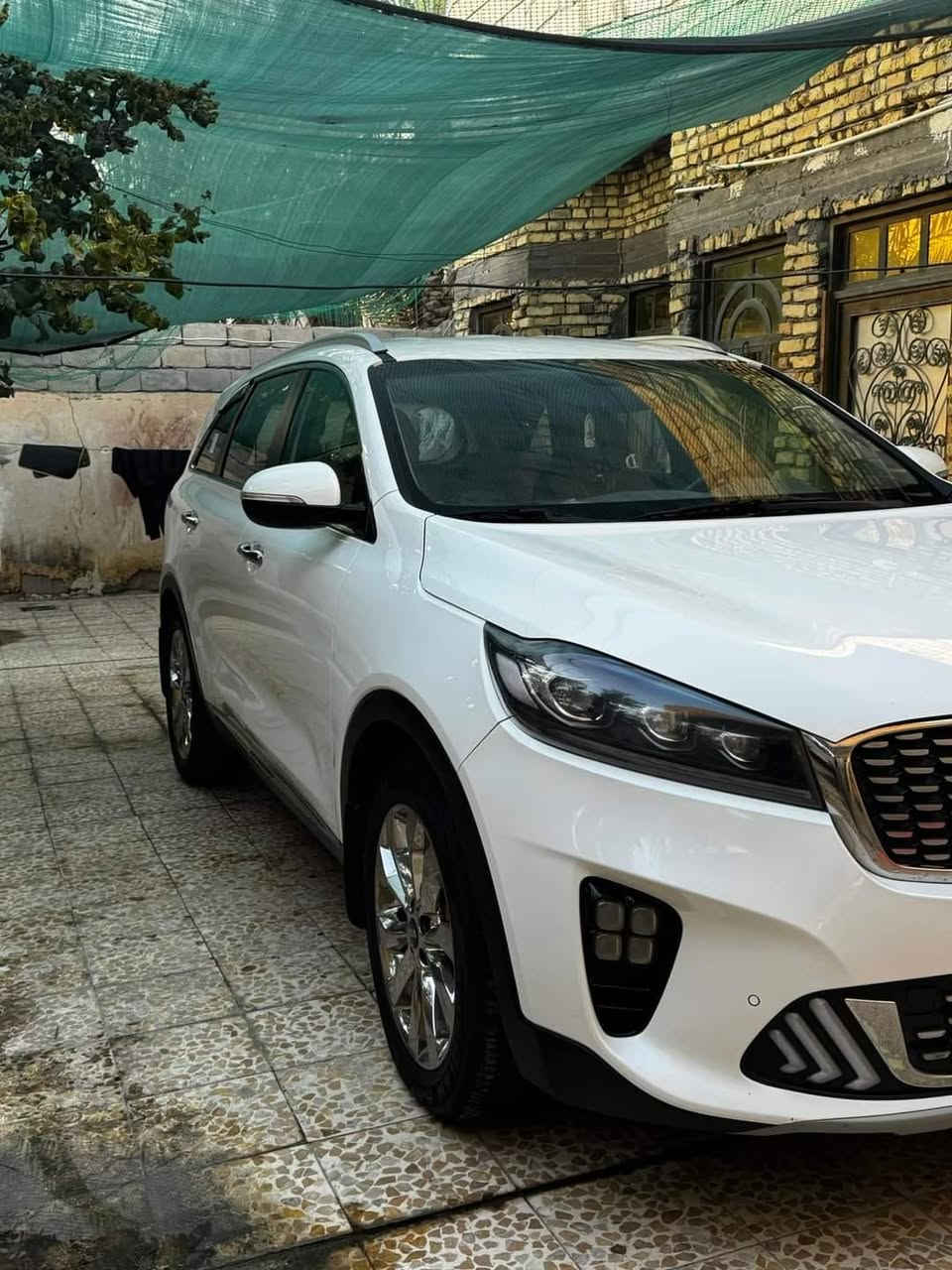 السلام عليكم
للبيع سورنتو 2018 (6 سلندر) شكل 20

خليجي بأسمي تحويل بنفس اليوم 

السياره عليها نانو سيراميك طلاء مو تغليف وبي ضمان 

السياره كلش جديده وماتصرف عليها الف  بيها شوي صبغ بالبنيد وشويه بلجاملغ كلش قليل بدون #ضربه   وبيها رصعات معدوده اثر حالوب 

مكينه وكير مكفولات 

مواصفات السياره 

بصـــمه

 /كشنات جلد اصلي /كشن كهربائي / كامره / شاشه / شحن لاسلكي /تحكم ستيرن جهتين / كروز سرعه اصلي / 5 ويل كب / تخم تاير جديد /  حداده 100% /حساسات خلفي / لايت زنون عالي ناصي /حساسات خلفي وامامي/بكلايت لد /لدات ليلي ونهاري / كشافات زينون /مري شفط/ ترحيب عند الاقتراب / صندوك كهرباء /سبعه راكب /تبريد 3 قطع ثلج / 3انضمه قياده - /بردات خلفيه / وباقي المواصفات المعروفه 

السياره ماشيه (١١٥) كيلو 

مكان السياره الناصريه 

#الســــعر 220 وبي مجال حك جي

*********** للأستفسار واتساب او اتصال
