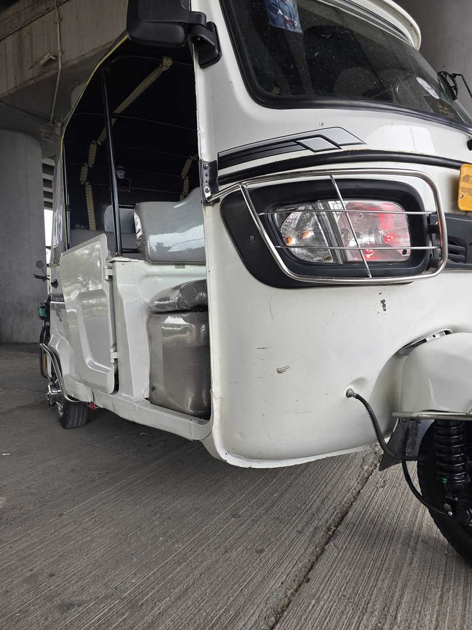 تكتك تي في اس 2022 رقم بغداد انكليزي تحويل ثاني يوم بيهة شبر لغد معجون كير و مكينة كفالة عامة السعر 7 مليون و بيهة مجال حق الجية رقم التلفون *********** متواجد على الخط فقط العنوان البياع
