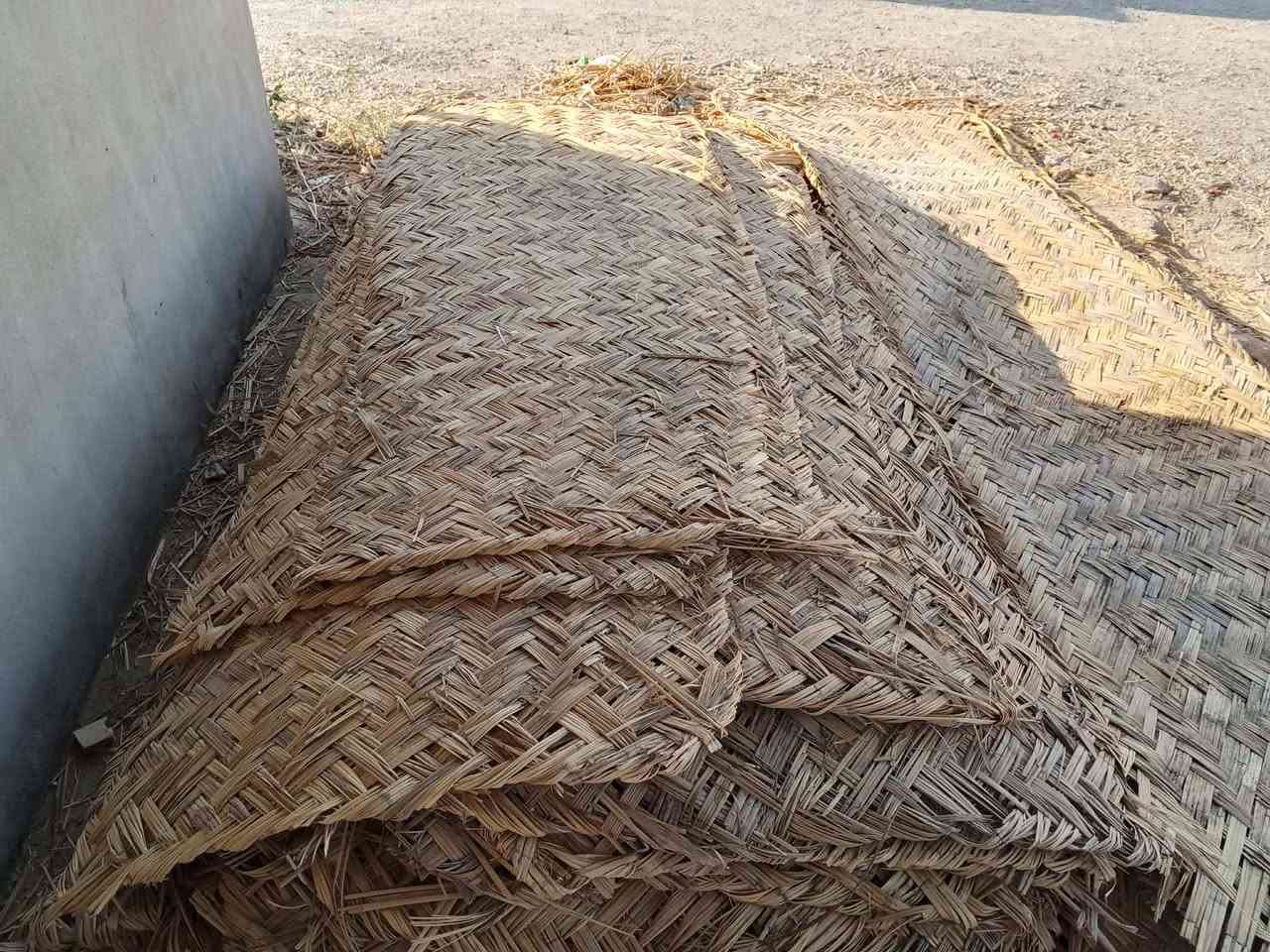 السلام عليكم
توفر لدينا اليوم تانكيات بأنواعها 
تنانير وسط 
ابواب شبابيك 
ابواب حوش 
خشب وصرايف
العنوان بعاجة مقابل مدرسة بعاجة
رقم الهاتف ***********
