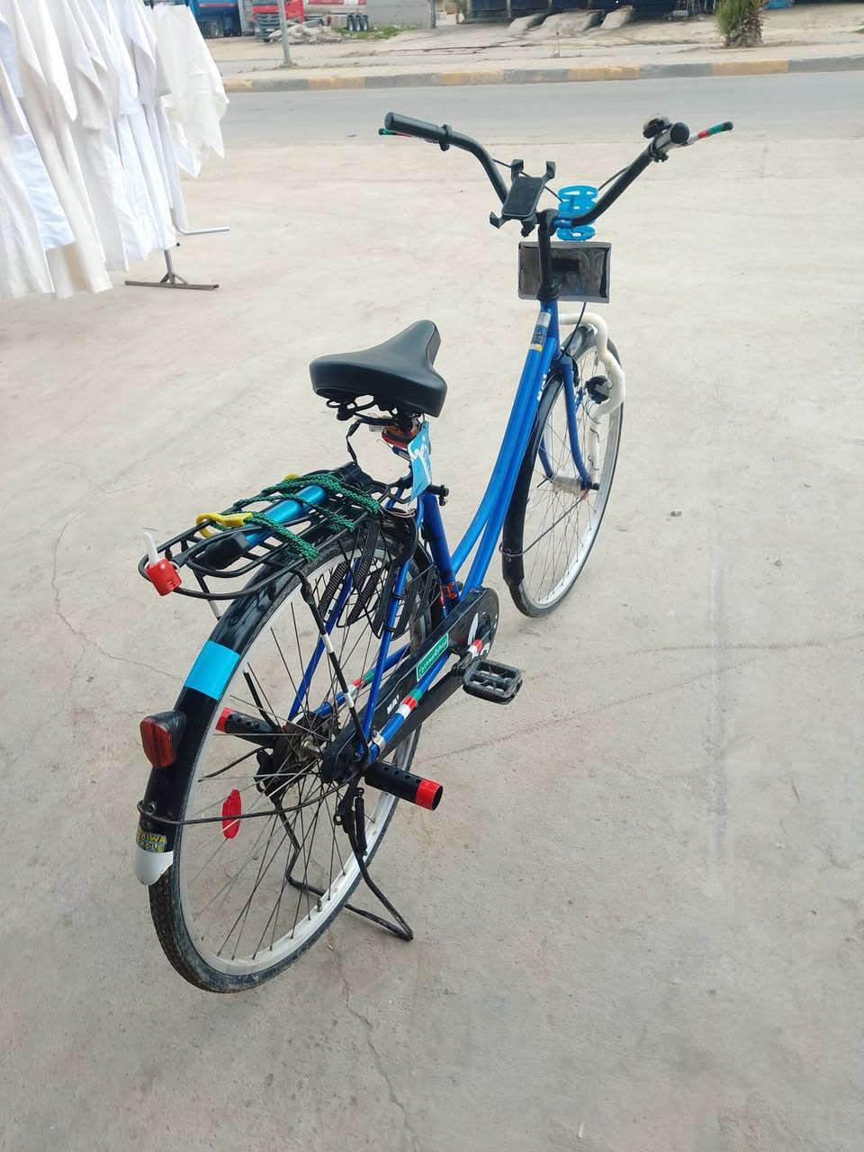 السلام عليكم بايسكل عبد الحليم للبيع وضع شركه السعر 80 وبي مجال *********** مكاني موصال
