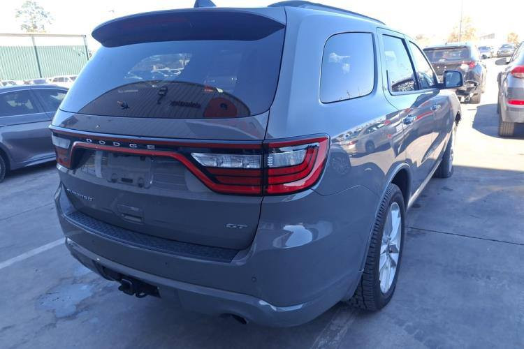 السلام عليكم 
 دورنكو موديل 24 جيتي بلص. فول مواصفات مرقم بغداد باسمي داخله شهداء تستلم وكاله نفس اليوم واي ضمانات حاضر 
حادث الجاملغ فقط بارد وتكحيل وبنيد محدث ابو فتحتات بنيد القديم موجود ماشيه 64 ألف ميل  سياره جديده وجاهزه من كلشي مكاني الشعب 
رقم الهاتف ***********
