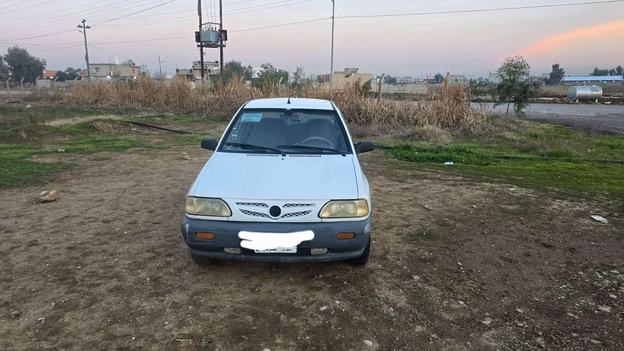 السيارة موديلها ٢٠١٢
سنويتها ٢٠٢٨ بسمي شرط التحويل 
بيها جاملخ شوية صبغ 
والصندوق شبر تقليم 
كير محرك شرط  
خياسها قليل كلش 
تبريد تدفئة كهربائيات كلها شغالة قفل كهربائي 
سعر 35
***********
