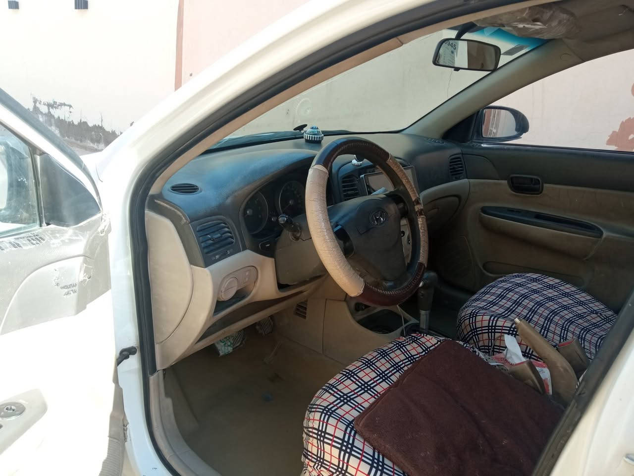 السلام عليكم
اكسنت للبيع موديل 2007 سنوية جديده بسمي رقم نجف 

مكينة شد  جديده كير شد جديد حداديه السياره جيده تبريد عايز غاز شرط بس غاز مابي اي ليگ اني مسؤل عنه مكاني شارع المطار الجديد السعر 75بيه مجال للشراي للتواصل 📱*********** ابو مقتدى
