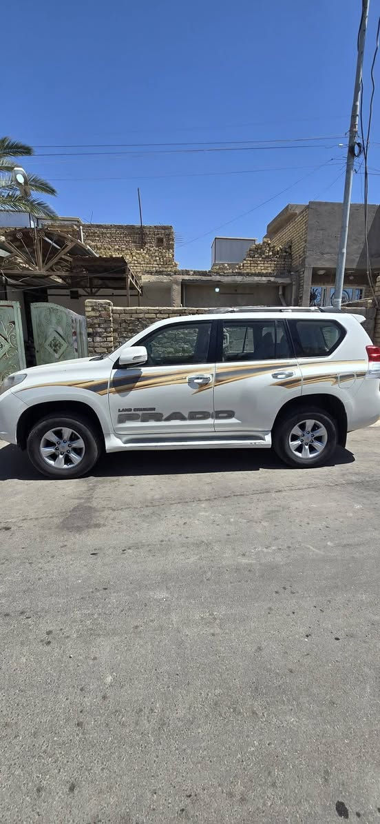 السلام عليكم برادو ٢٠١٠ رقم بصره بسمي مشروع وطني محرك اربعه سبيردفن بيه فقط بارد كما موضح بالسونار ماشية٣٢٨ الف سعر ١٩٠ رقم *********** سياره موجوده في واسط
