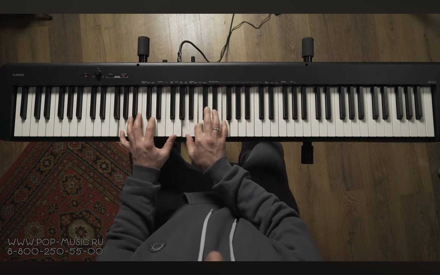 بيانو للبيع بسعر مقبول و مناسب كلش للمحترفين250 الف  وهديه ستاند  و حامل نوتات التوصيل مجاني  ولكل المحافضات  الرد رجاءّ على الخاص   ملاحضه السعر بيه مجال وزايد    البيانو صوته عالي  وتكدر تربط سماعات ويجي وياه شاحنته  ويصير عل بطارياات


**إذا كنت صاحب هذا الإعلان وتريد حذفه لأي سبب، رجاءا أرسل رسالة إلى الدعم الفني**