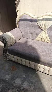 قنفات ملكية • ١٠مقاعد • مغسلة