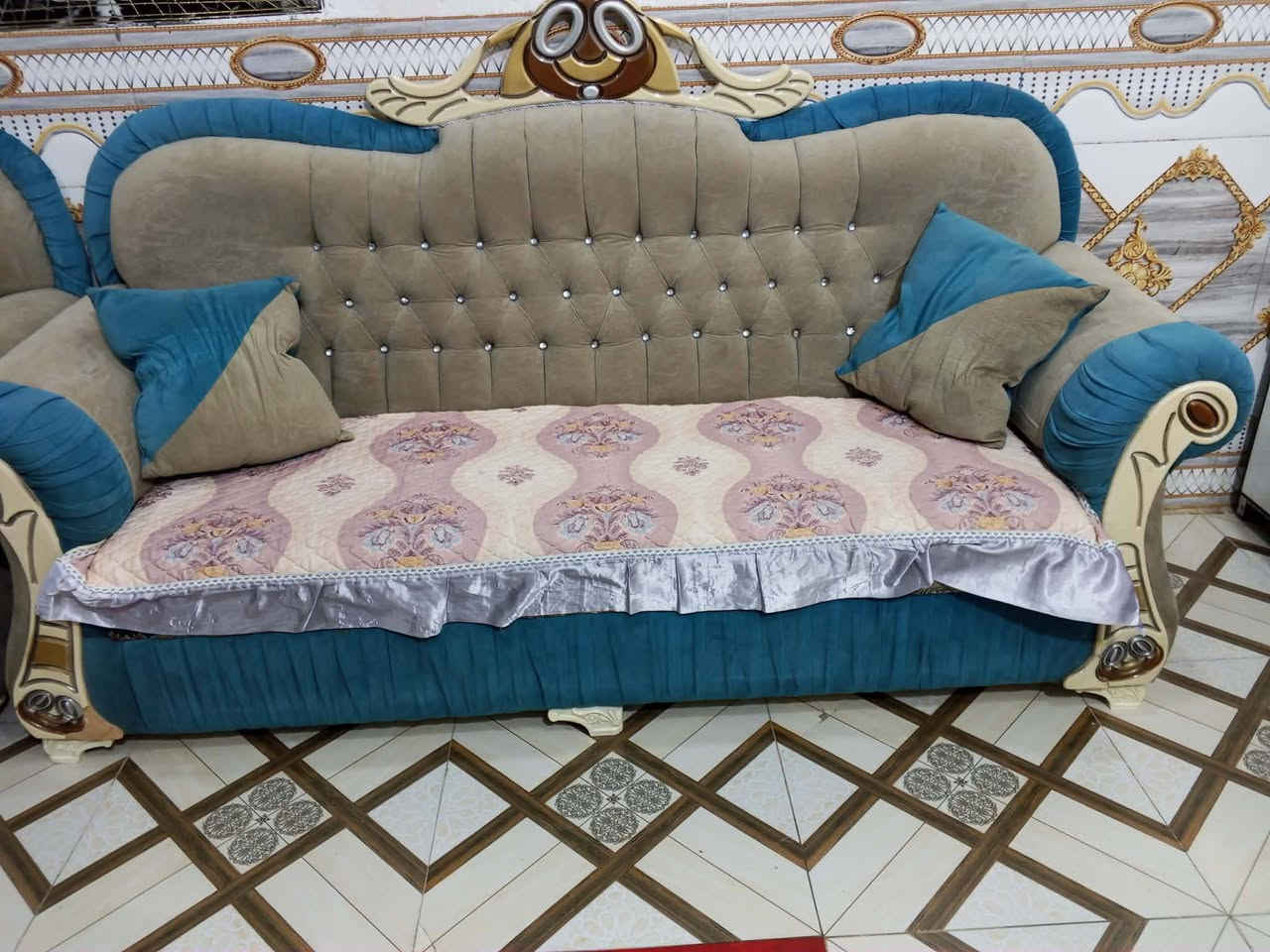 تخم ملكي ابو تاج تسكام  مو سوكي عشر نفرات. خمس مقاعد بسعر 250 شراي يتفضل خاص مكان كربلاء الحر


**إذا كنت صاحب هذا الإعلان وتريد حذفه لأي سبب، رجاءا أرسل رسالة إلى الدعم الفني**