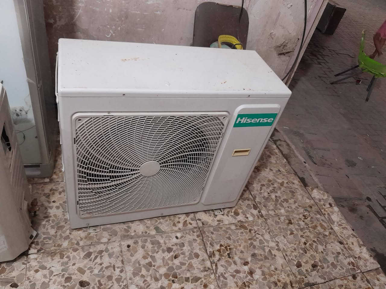 داخليات ٣طن عدد ٢ 
جنرال كولد 
دنكا 
سعرهم ٣٠٠ الف قفل 

داخليات تعليك عدد ٢ 
توسوت ٢طن  ٤١٠ 
يورك طن ونص 
سعرهم ١٥٠ الف قفل 

هايسينز ٣طن موديل ٢٢ غاز ٤١٠
ليك بلقطعة الداخلية فقط 
سعر ٤٠٠ قفل 

البيع شلع 

العنوان / بغداد / حي اور 
***********
