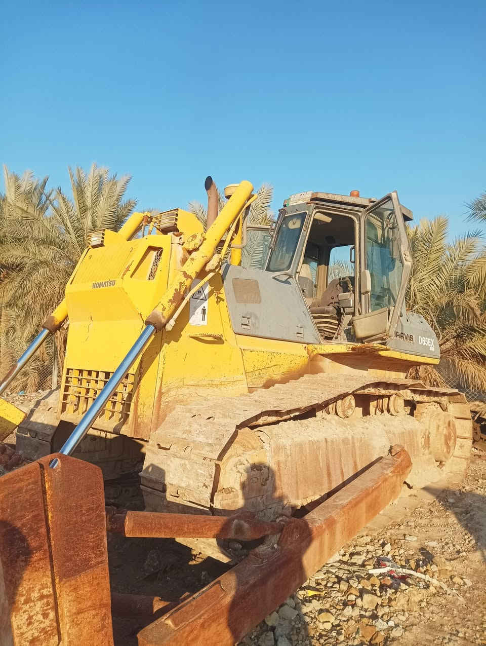 السلام عليكم
#للبيع
بلدوزر موديل 2000
رقم وسنوية 
#رقم بابل 
تحويل ثاني يوم
مكينه نضيفه
رقم الهاتف 
***********
***********
أتصل أو اتراسني وبيك خير تدلل
