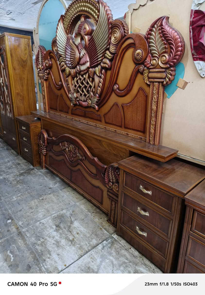 غرفة ٦باب ملحق تزكام شغل ثكيل خارج داخل صاج تكمة اي ضرر مابيها نضافتها 95/100 زاوية كنتورية مكان بغداد فلكة حي النصر سعر ٩٥٠ يوجد توصيل ملاحضة نشتري جميع أنواع الغرف العراقية فقط داخل بغداد ***********
