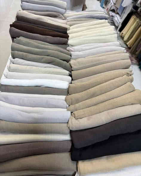 مساء الخير 

شيلة شاش جبسة كويتي اصلي 

سعر القطعة ب5.000

يوجد خدمة توصيل لجميع المحافظات 

***********
