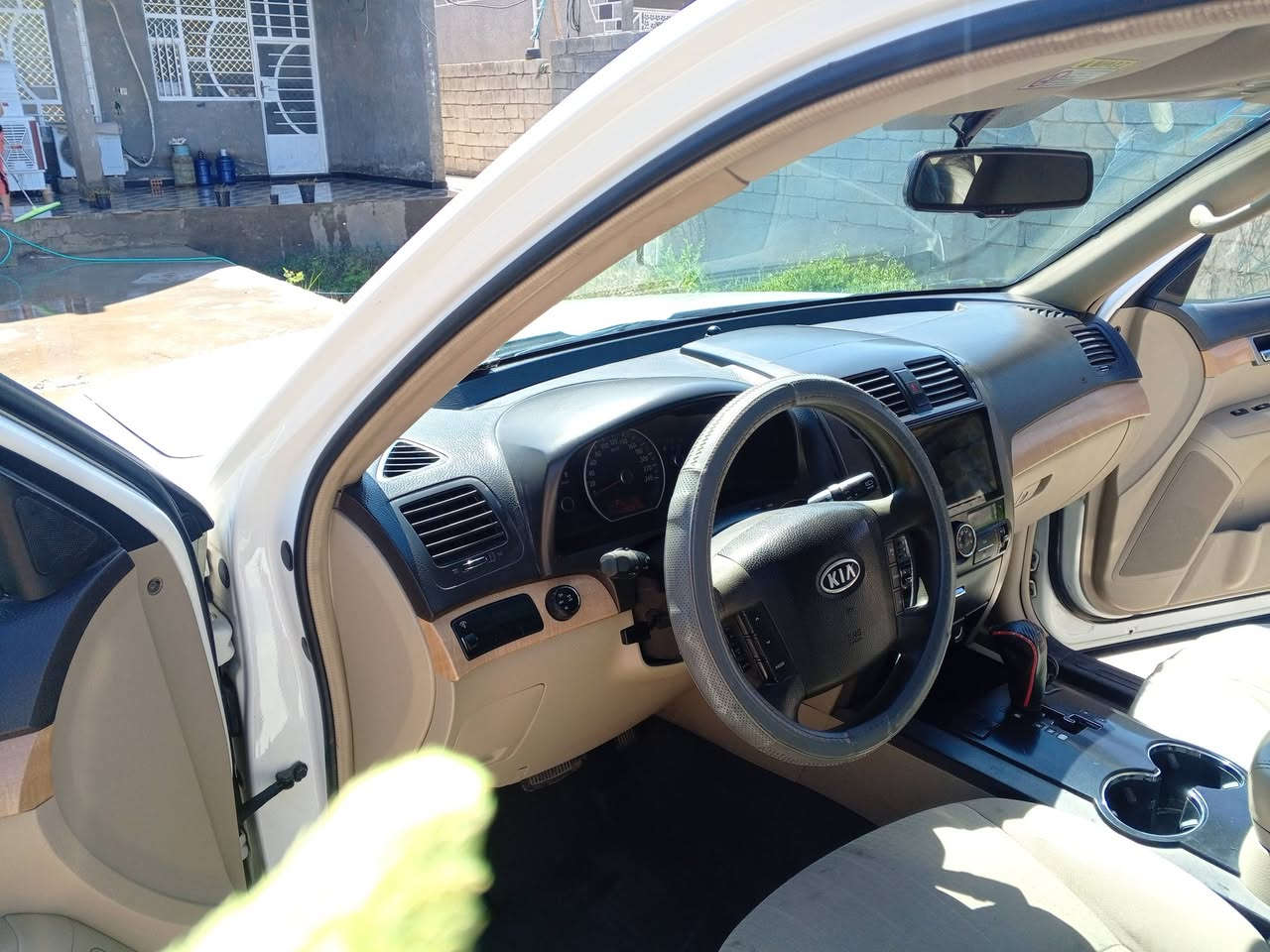 السلام عليكم ٢٠١٠ بيهه جامرلغ السائق وبنيد مصبوغات بدون دواخل مكينه مبدل كاز كيت لاصرف لابخار تخم تاير جديد مكاني ديالى بعقوبه تقاطع القدس السعر ١٢٨ وبيهه مجال رقم الهاتف ***********
