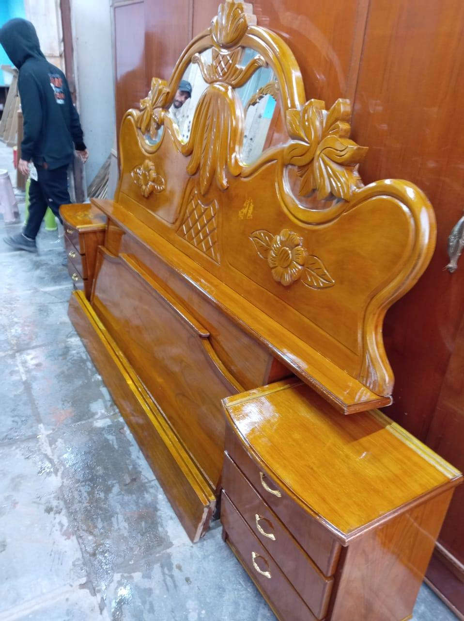 غرفه ام 6 صاج داخل وخارج تسكام ثكيل سعر500,اكو توصيل متواجد واتساب ***********
