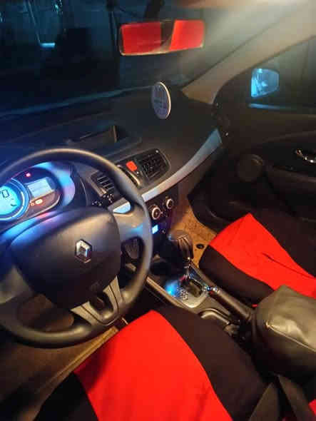 رینو فلوێنس 2016 عەلامە مەزن بێ سبخ بێ دەعم سندوقی بەسمە هەر 4 جام سەر کونترولی 170 هزارا برێڤە چویە کیلومێتر گێچ ەلکترونی گێر و مەکینە بشەرت جورێ فەرەنسی مەکینە نیسان سەنترا ێک دەست سەنەوی حەتا 2028 رەقەمێ جدید 
رەقەمێ تەلەفون/ ***********
سعر 107 و مەجال زاخو
