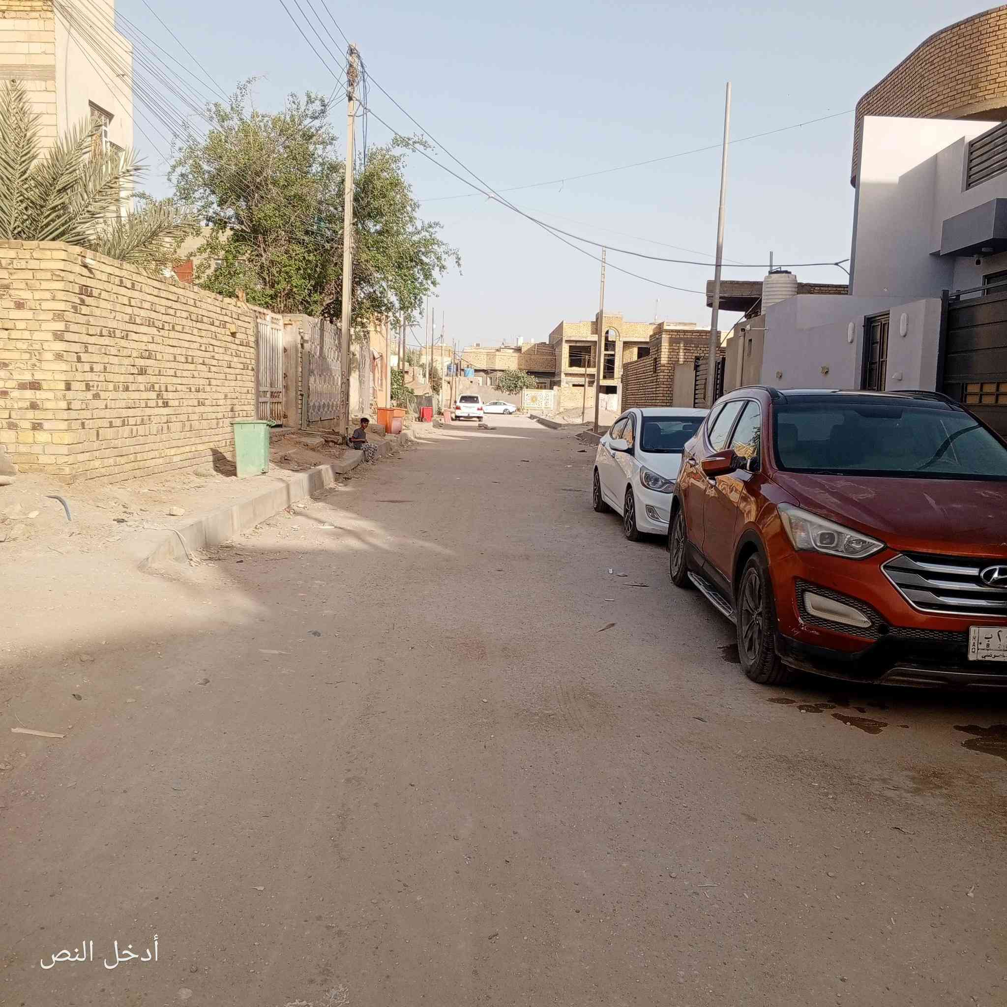 قطعة طابو صرف 275م بخنيطله 
 قرب مدرسة الابداع وجه 11 ونزال 25
القطعة مدفونه وجاهزه للبناء 
السعر 165 وبي مجال
***********
