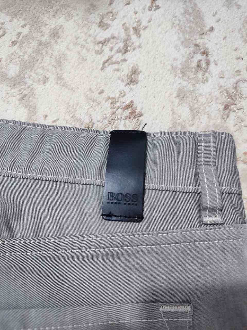 Boss
Size 36
italian fabric


**إذا كنت صاحب هذا الإعلان وتريد حذفه لأي سبب، رجاءا أرسل رسالة إلى الدعم الفني**