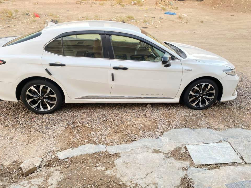 كامري تكسي دبي موديل 18 معلاية 23 رقم بغداد بأسمي ماشية 90 الف كم صبغ عام تغير لون سيارة مكانها فلوجة السعر 135$وبيها مجال للاتصال ***********
