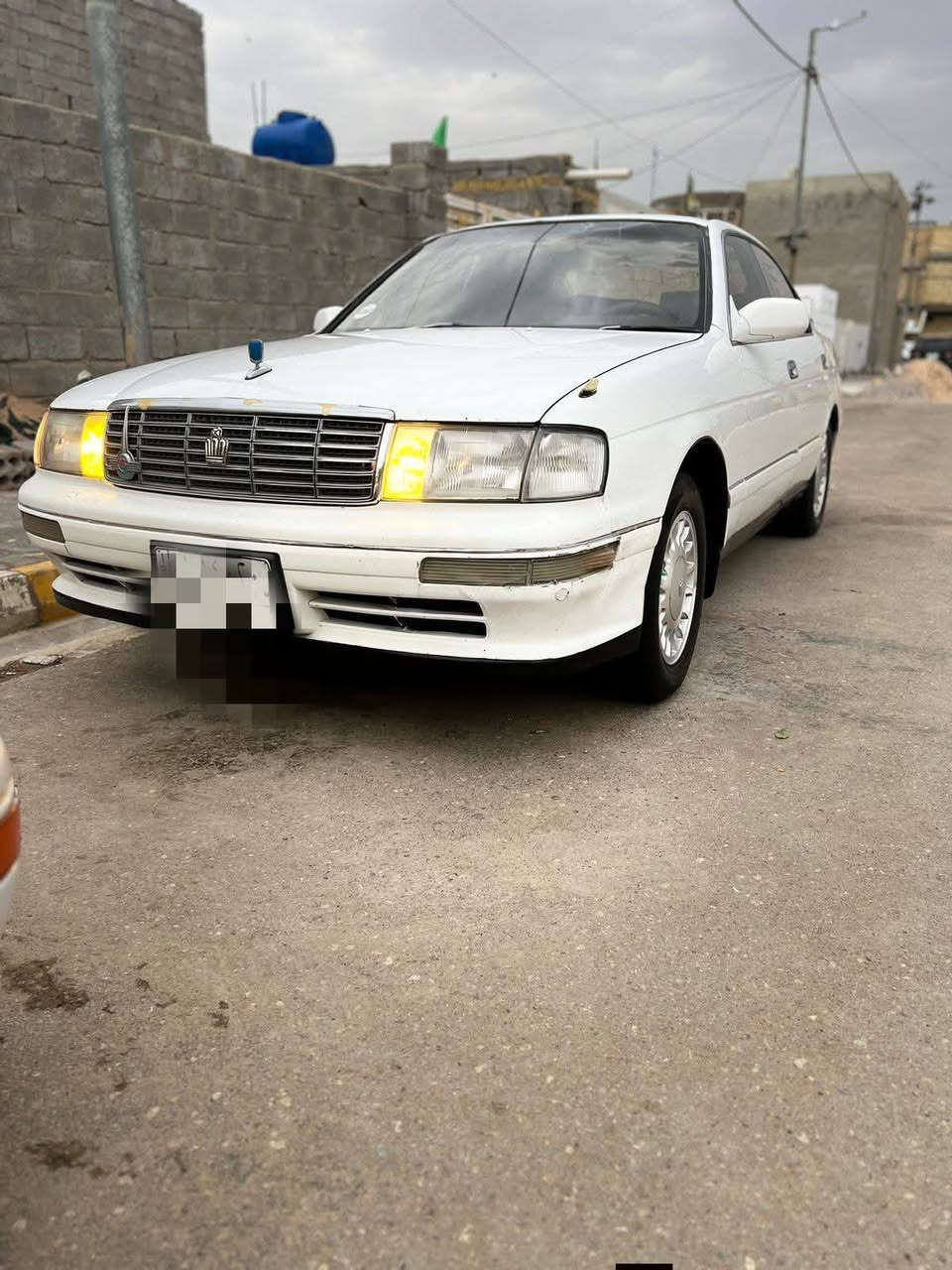 البيع بطه 93واسط  سنويه منتهيه مكينه 2500ديلكوالسياره  مكفوله من الضربه القويه السياره بلاديه مابيهه صبغ  العنوان واسط الحي.  *********** السعر 60وبيهه مجال قليل
