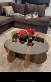 طاوله وسطية • خشب أصلي • ثقيلة