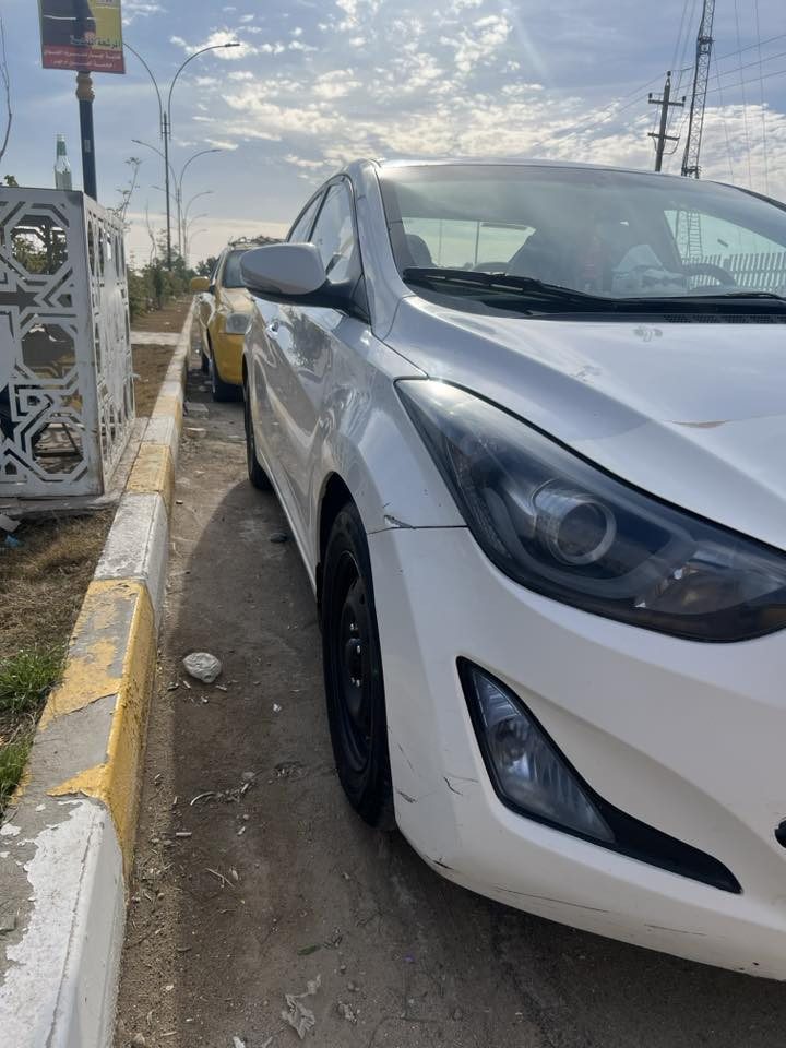 النترا ٢٠١٦ خليجي 
مكينه ١٨٠٠ 
تدفى 
تبريدحداديه مكينه وكير خير من الله 
راعيه يسوي وكاله ومداور 
مكان سماوه 
سعر ٨٥ وبيه مجال بصيط 
بدون حادث قوي تبديل قطعه 
وصبغ قطعتين بدون معجون 
رقم صاحب السياره ‭٠٧٧٤ ٦٤٤ ٥٨٧٠‬

