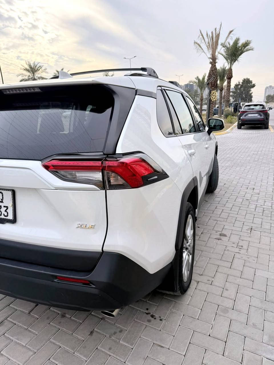 للبيع 
راف فور ابيض 
موديل 23
رقم بغداد 
امريكي xle premium 
فول مواصفات
بنزين
فتحه 
بصمه 
جلد 
رادار امامي وجانبي
صندوك كهرباء
وبعد بيه اهواي مواصفات 
حادث السياره 
جاملغ امامي فقط 
صور الحادث والسونار ناشره
مكاني 
بغداد العامريه 
السعر 228 $
الاتصال
***********
