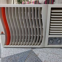 مكيف الحافظ طن ونص مستخدم قليل هوه والقفص وجوزته سعره 225 07811296224