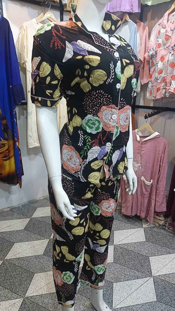 ‏بسم الله وعلى بركة الله 
‏اللهم صل على محمد وال محمد 
‏تراك كشمير موديل جديد 2026 
‏القياسات المتوفرة XL الى XXXL
‏عرض نهاية الموسم تنزيل السعر من 10 الف 
‏السعر الجديد 8 الف / قطعتين ب15 الف 
‏اذا طلبتو 5 قطع واكثر يكون التوصيل مجاني 
‏التوصيل 🚛🚛 بغداد وكل المحافضات 5الف 
‏العنوان / بغداد سوق المعالف / مجمع سمير گنو  ازياء جمانة


**إذا كنت صاحب هذا الإعلان وتريد حذفه لأي سبب، رجاءا أرسل رسالة إلى الدعم الفني**