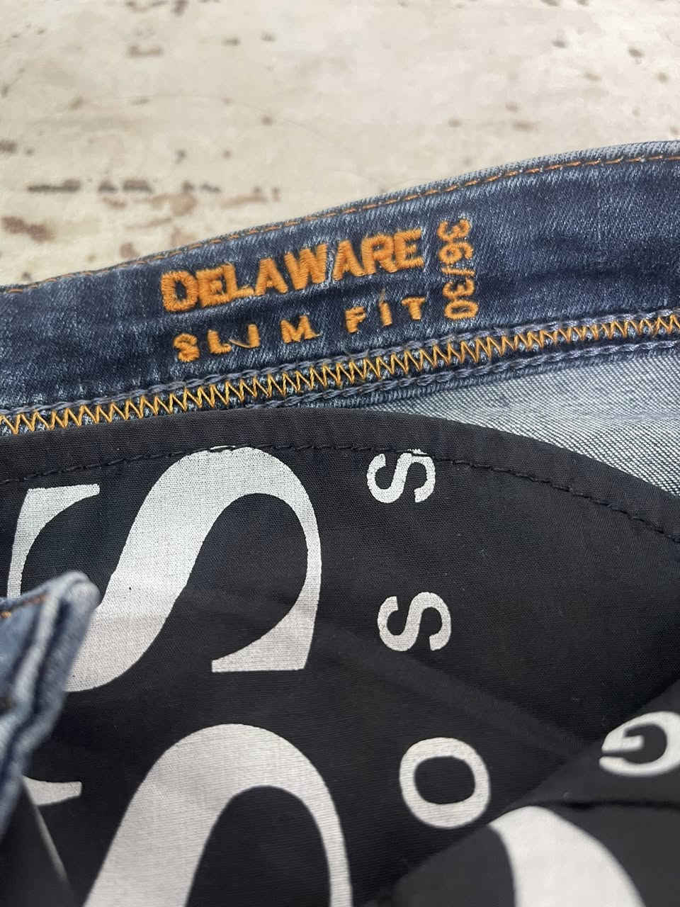 🔥سيت روعة اصلي من hugo boss💯
 🔹سعر: ٥٨ توصيل مجاني

🔹قياس: 34 كصه عدله
تيشيرت قطني  XL slim يلبس L  
🔹جديد ما ملبوس  
 🔹لون:كما موضح بالصورة 

🔹توصيل موجود لكافة المحافظات


**إذا كنت صاحب هذا الإعلان وتريد حذفه لأي سبب، رجاءا أرسل رسالة إلى الدعم الفني**