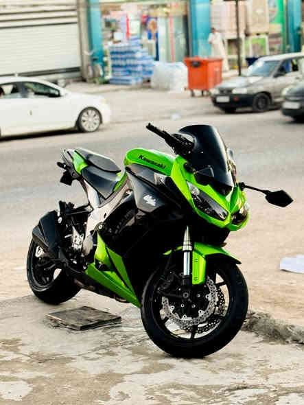 السلام عليكم 
بطح كاوسكي نينجا z1000 
موديل 2014 
كفاله عامه 
ماشيه 25 
لدراجه كامله مابيها اينقص 
كله ستوك لدراجه مسويلها ادامه قبل شهر تقريبن. بكره جديده فيتبم كله جديد 
السعر 40 وبيها مجال 
مكاني كربلاء 
***********
