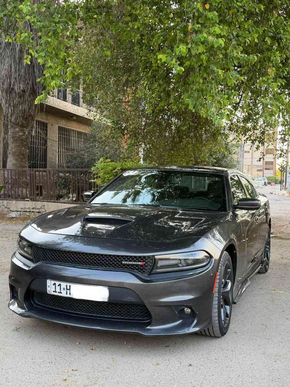 السعر 200 
دودج جارجر  (GT) 2019
🚀 محرك 3600 
🍁 وارد امريكي 
🔑 بصمة وتشغيل عن بعد
📦 صندوق بصمة
🏎️ نظام سبورت
🖤 داخل أسود
❄️ تبريد قطعتين
🎨 الحادث: جاملغ خلفي ايمن كلش خفيف 
بدون ايرباك 
🖥️ شاشة كبيرة
📡 حساس وخلفية 
🪪 رقم بغداد جديد باسمي  
ماشيه 110
 سياره جاهزه 
العنوان : بغداد / بغداد جديده  
اتصل وبخدمتك *********** بغداد, العراق
