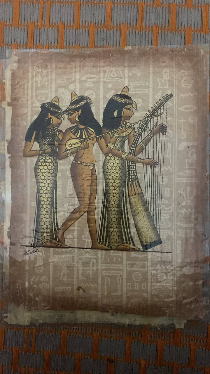 انتيكات
صور مصريه عدد 25 صوره كل صوره تحمل شهاده كذالك توقيع الفنان على ورق بردي أصلي 100‎%‎ للبيع تواصل خاص


**إذا كنت صاحب هذا الإعلان وتريد حذفه لأي سبب، رجاءا أرسل رسالة إلى الدعم الفني**