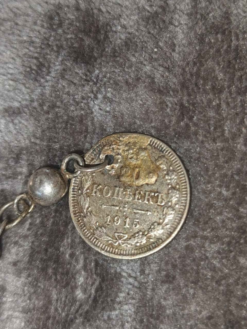 سلام عليكم البيع قطع نادره ومعروفه ويبهن قطع عمراهم ١١١ سنه وقطع حلوه رقمي وتساب ***********
