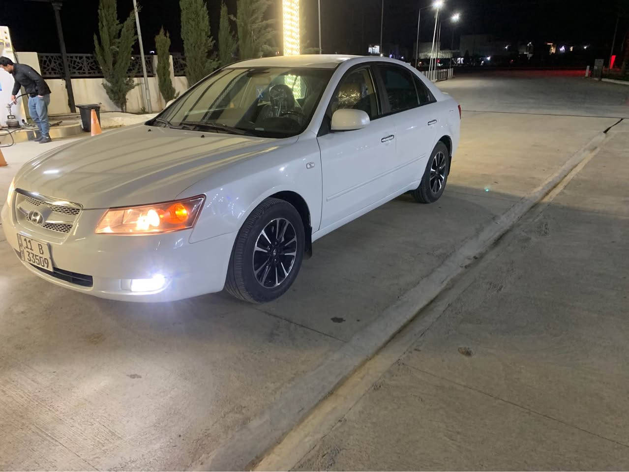 ***********
 هؤنداي سؤناتا ي  لؤك لؤك شوختو چالي نيه 
 سياره كه براوه ي دوبه يه 
 سياره كه زؤر  پاكه  له و موديله سياره له وه جوان تري نيه 
 موديل 2007 ناو زه ردي فول مواسه فات به س سلايتي 
نيه 
 ناوي لؤكه كوشن جلد
 سياره كه براوه يه سه نه ويو ره قه مي جنوبي   بؤ كراوه 
 ٤ تايه و ويلي لؤكي  له ژيره 
 به س ماشا الله ي دويت 
سياره كه له رانيه يه 
نرخي 58 گه لاو كه ميك مجال
 *********** ڤايبه رو واتسابي له سه ره رانية, السليمانية
