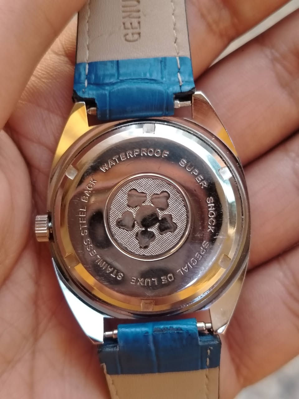 ساعة جوبيتر
سويسري اصلي انتاج السبعينيات 

نصب  تكويك  شهري 

ستل أستيل 

ماكنه  ١٧ حجر  القطر 37

السعر 100  الف

يوجد توصيل لكافة محافظات العراق


**إذا كنت صاحب هذا الإعلان وتريد حذفه لأي سبب، رجاءا أرسل رسالة إلى الدعم الفني**